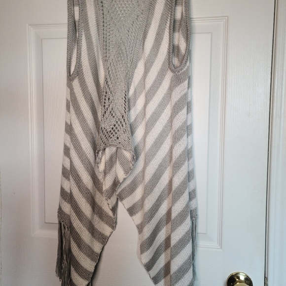 Silvian Heach Long Knit Boho Vest OS - Picture 7 of 9